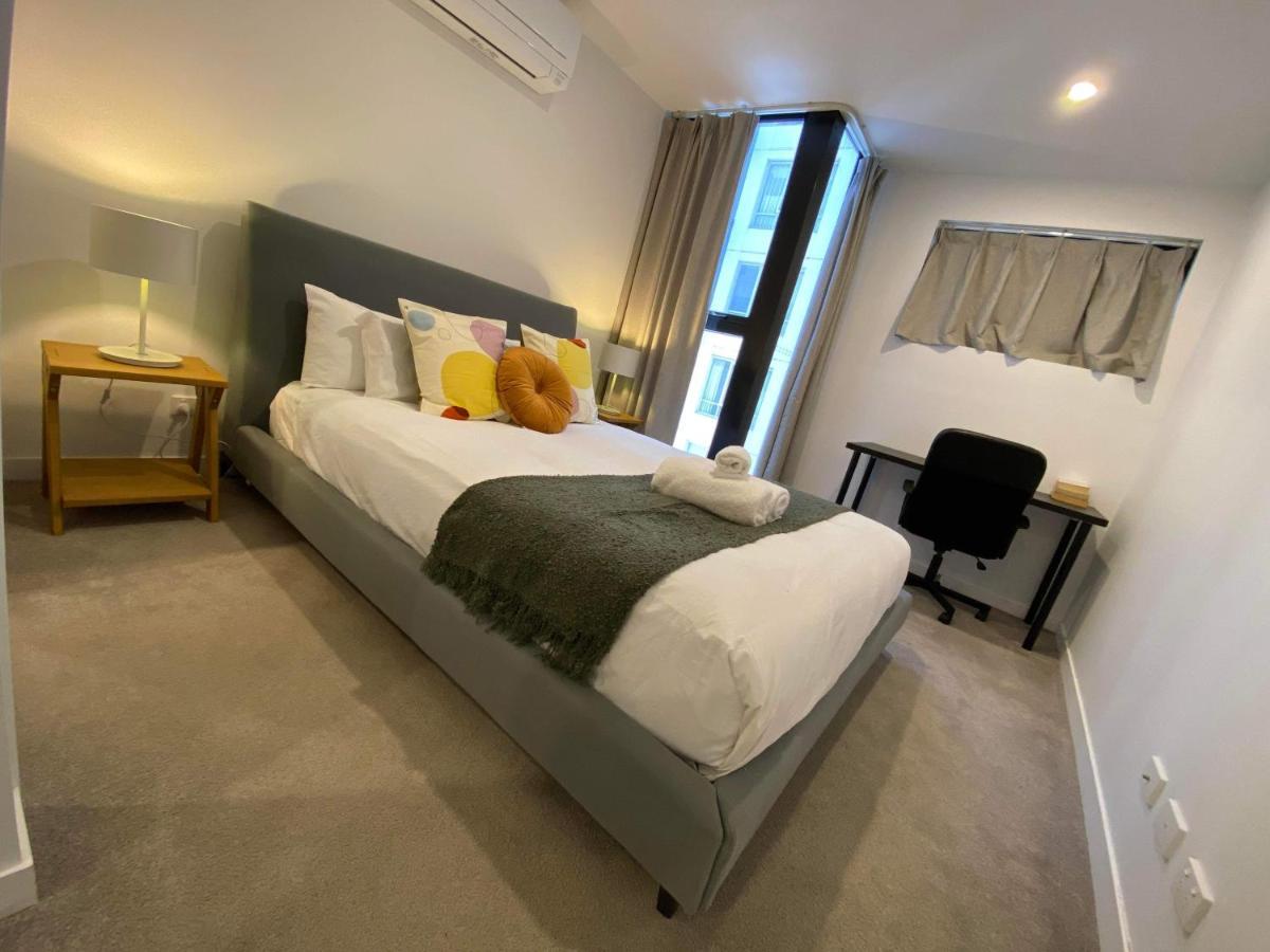 2 Bed 2 Bath Luxury Apartment In Braddon Canberra - Free Heated Pool, Gym, Parking Exterior foto
